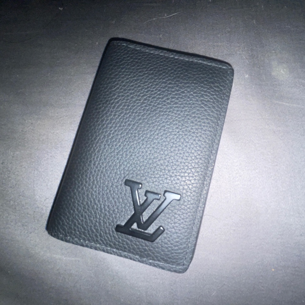 Louis Vuitton Men’s Pocket Organizer Aerogram